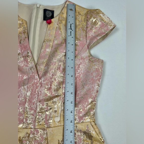 Vince Camuto Women's Jacquard Cap Sleeve Fit and Flare Pink and Gold Size 6 - Picture 10 of 15